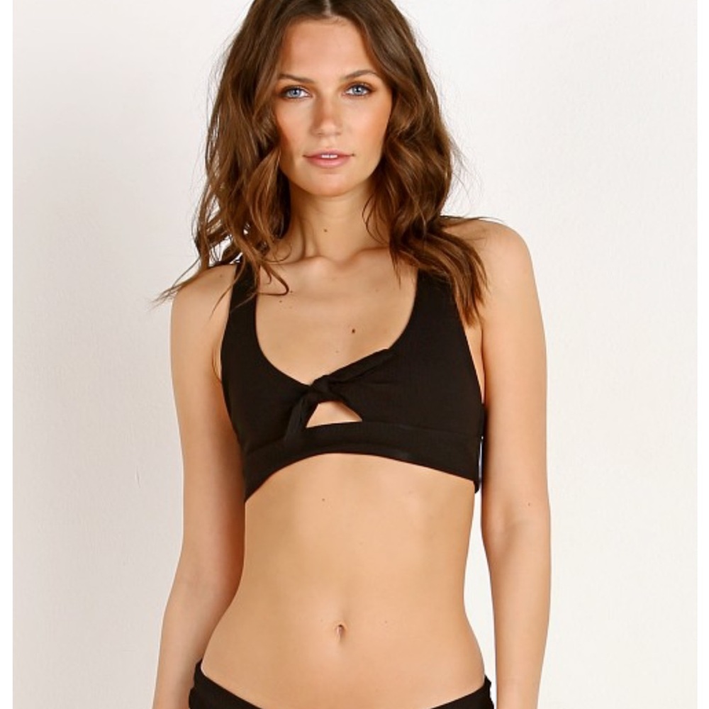 L Space Tara Rib Bikini Top Black NWT ❤️ S/P